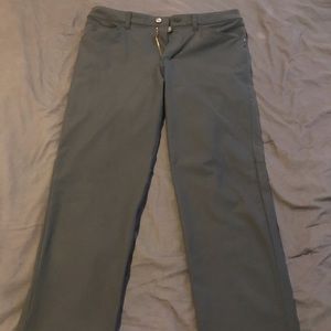 Men’s Lululemon ABC classic pants 32/30 obsidian